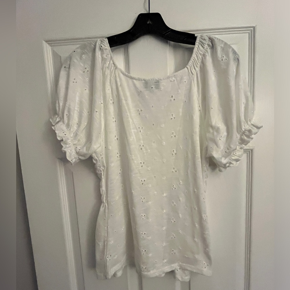 Jun & Ivy top